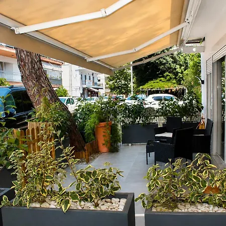 Garden Διαμέρισμα Περαία